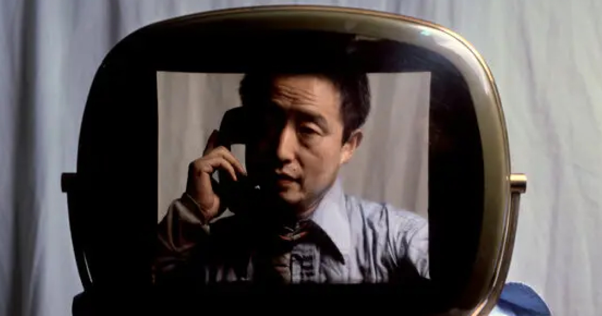 Нам Джун Пек: Місяць – найстаріший телевізор